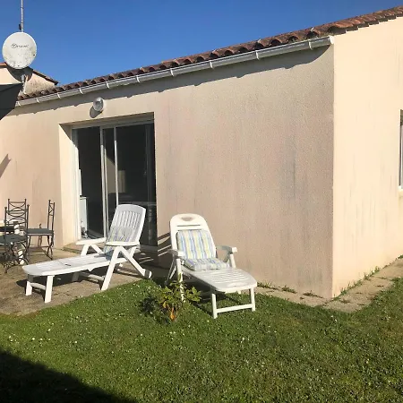 Maison Bord De Mer Semesterbostad Le Bernard